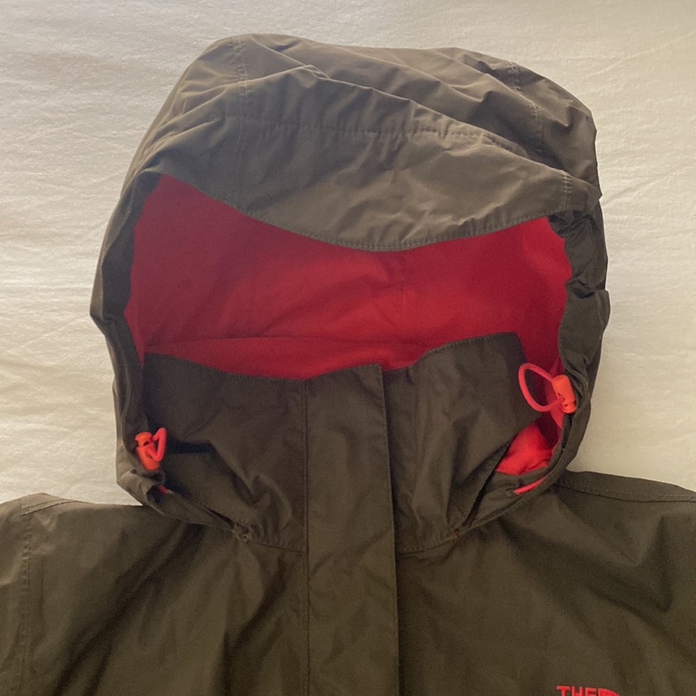 The North Face Women’s Rain Jacket | Small - Picture 3 of 8